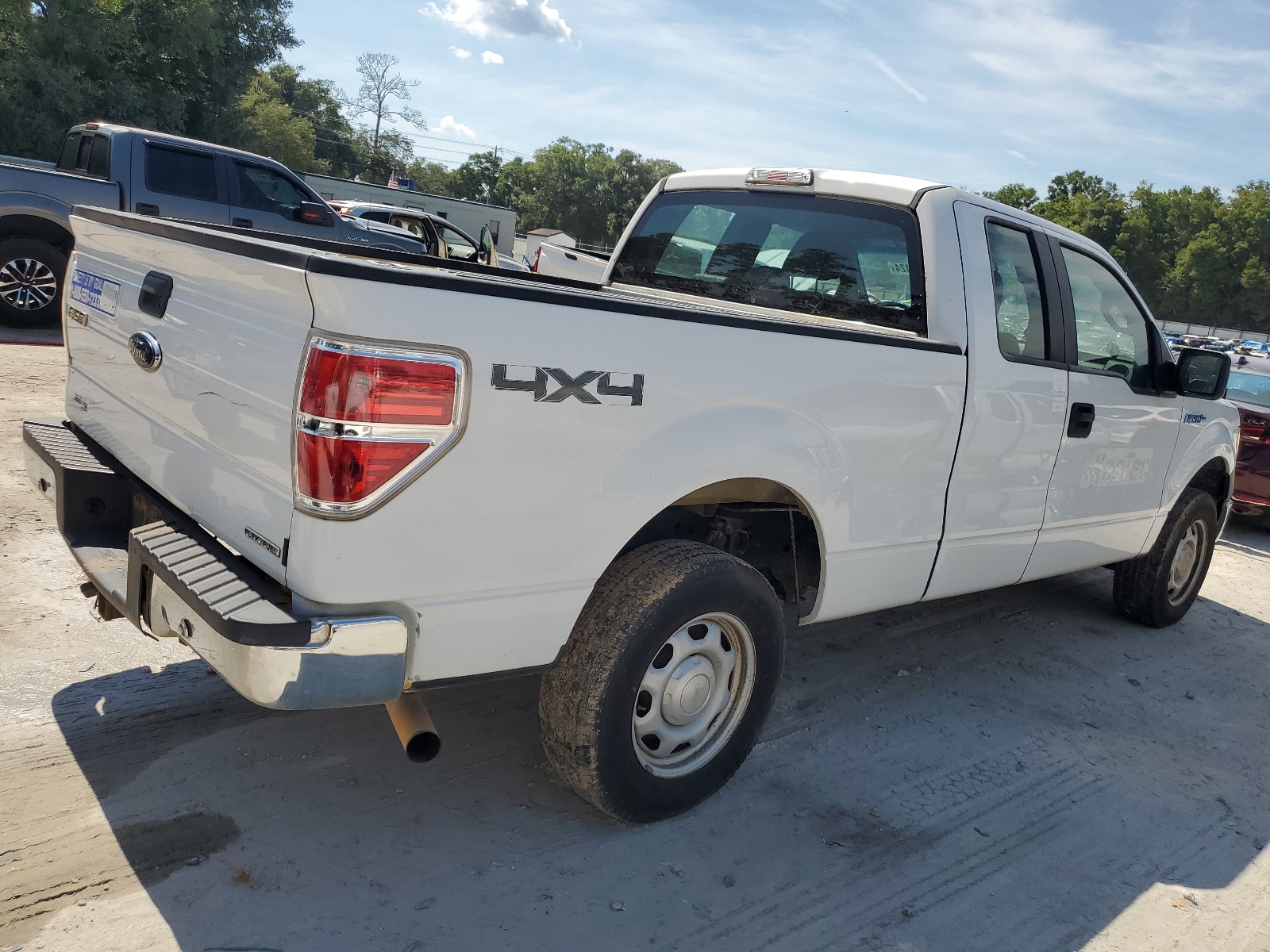 2014 Ford F150 Super Cab vin: 1FTFX1EF6EKD38815