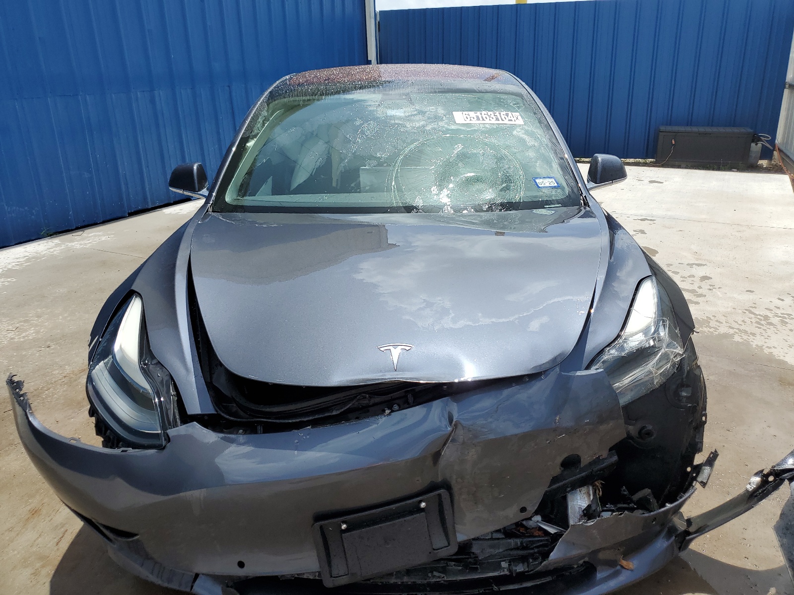 5YJ3E1EB8JF079192 2018 Tesla Model 3