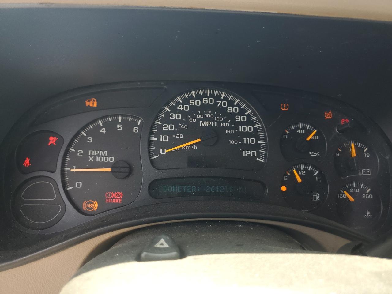 2005 Chevrolet Tahoe K1500 VIN: 1GNEK13TX5R266549 Lot: 64521724