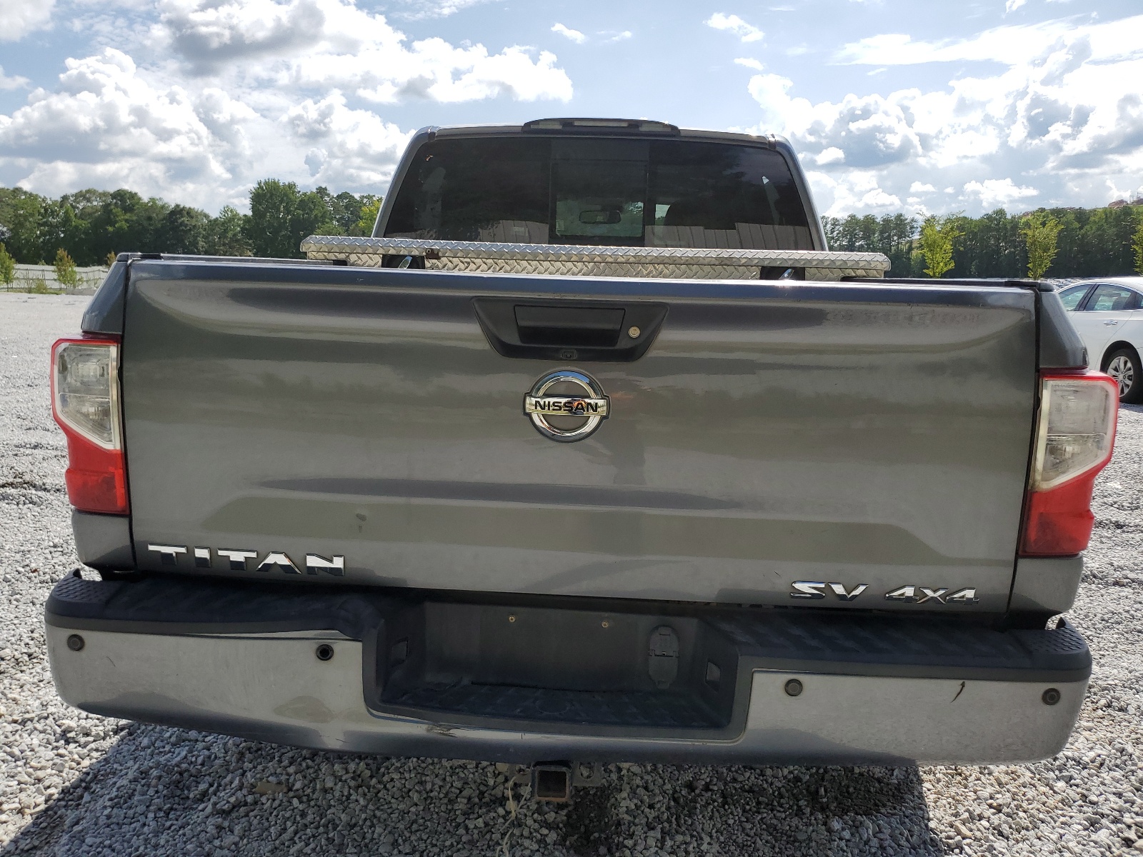 1N6AA1E54JN509716 2018 Nissan Titan Sv