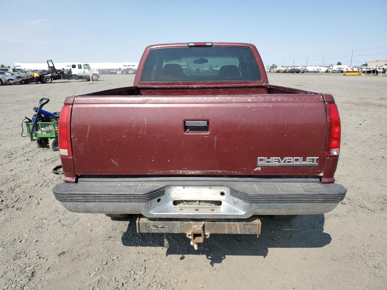 1998 Chevrolet Gmt-400 K1500 VIN: 1GCEK19R7WE106772 Lot: 62058634