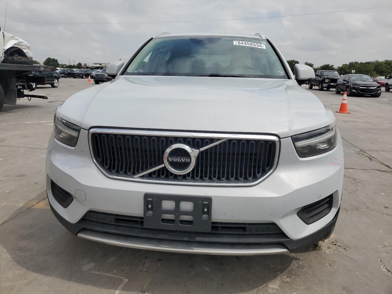 2020 Volvo Xc40 T4 Momentum VIN: YV4AC2HK2L2257714 Lot: 64458534