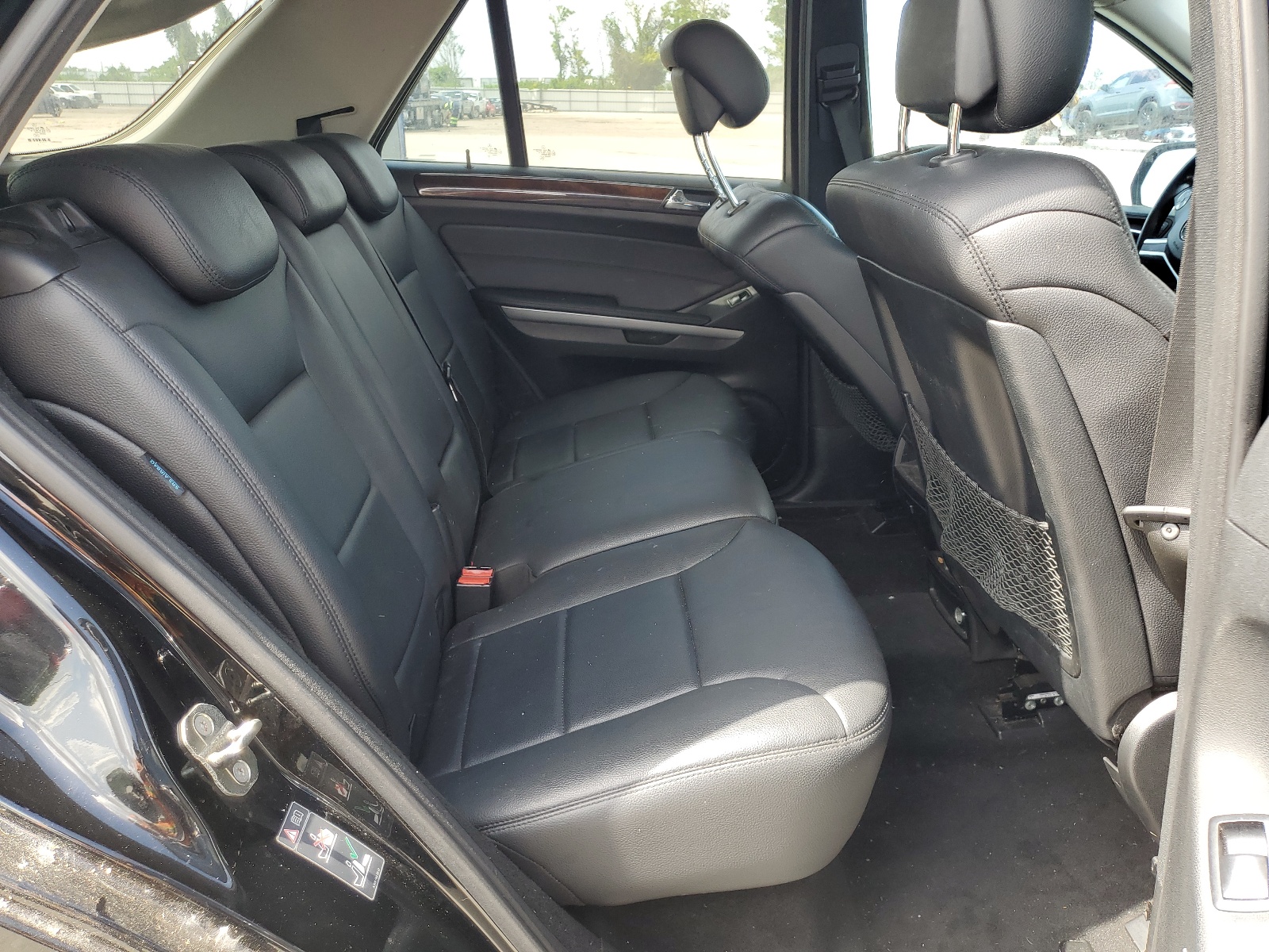 4JGBB5GB9AA604211 2010 Mercedes-Benz Ml 350