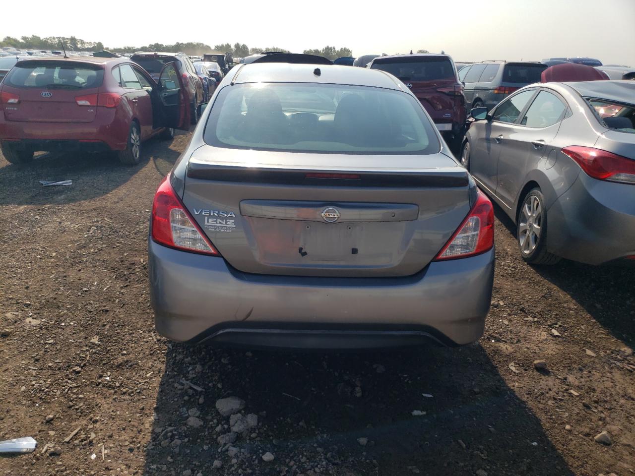 3N1CN7AP3HL821985 2017 Nissan Versa S