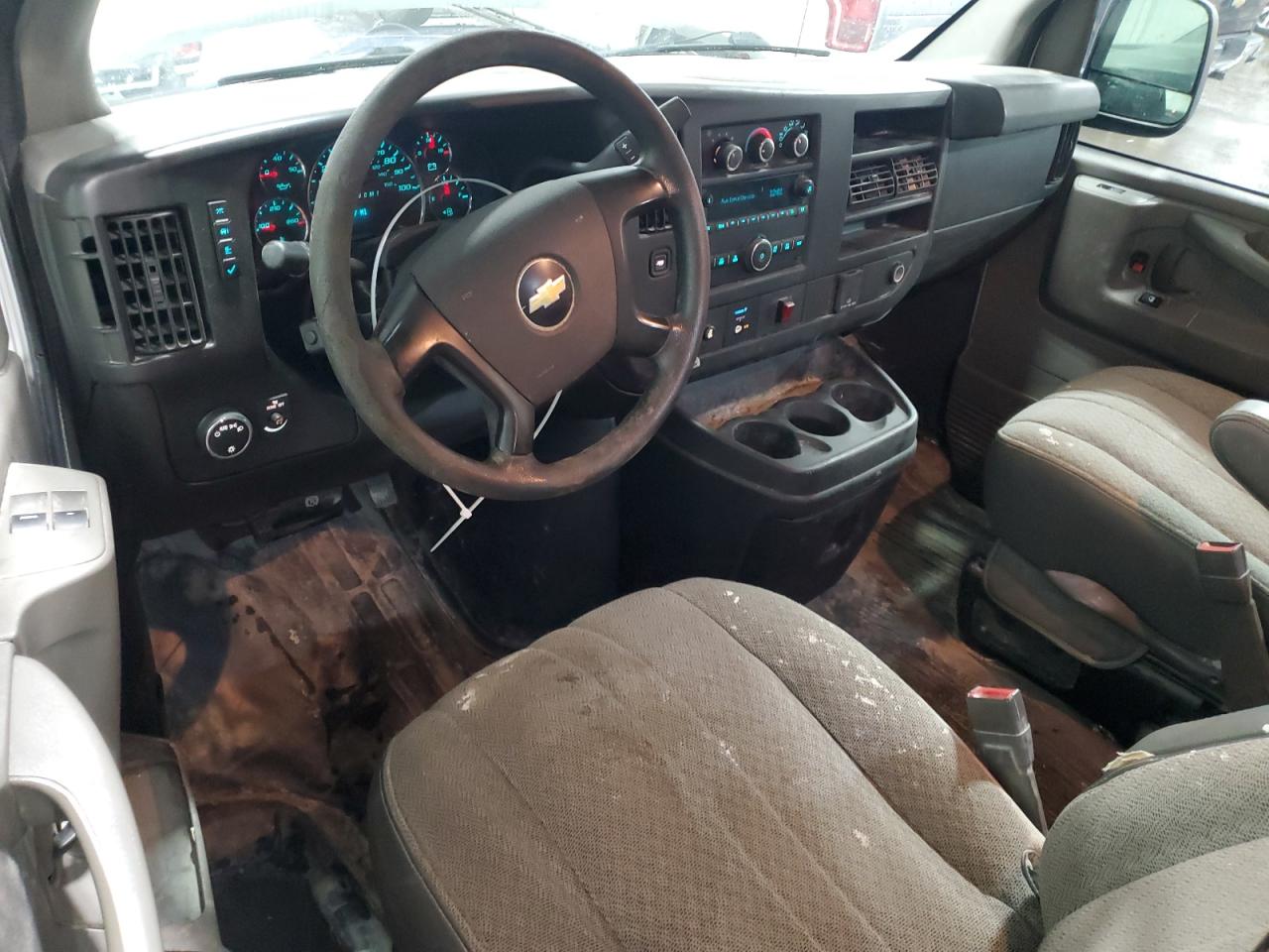 2015 Chevrolet Express G2500 VIN: 1GCWGFCF1F1262735 Lot: 62048704