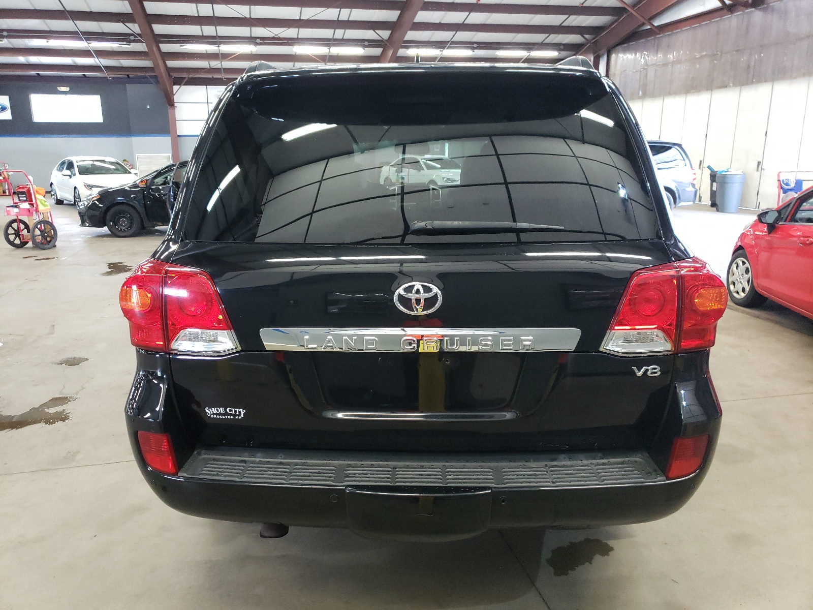 2014 Toyota Land Cruiser vin: JTMHY7AJ0E4024679