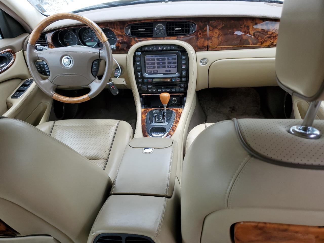 SAJWA82BX8SH27607 2008 Jaguar Xj Vanden Plas