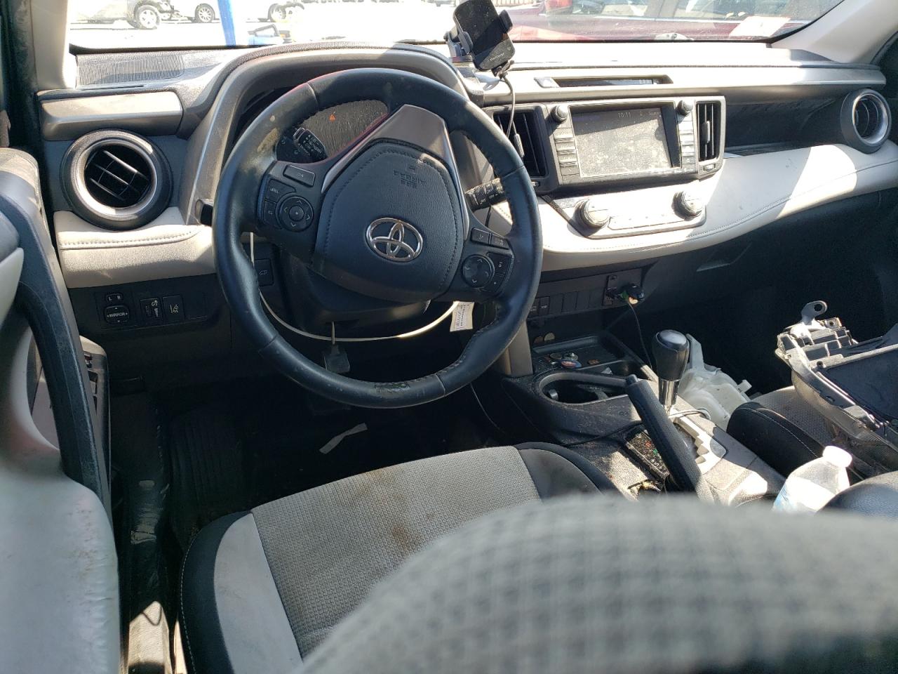 2017 Toyota Rav4 Xle VIN: 2T3RFREVXHW612017 Lot: 63289424