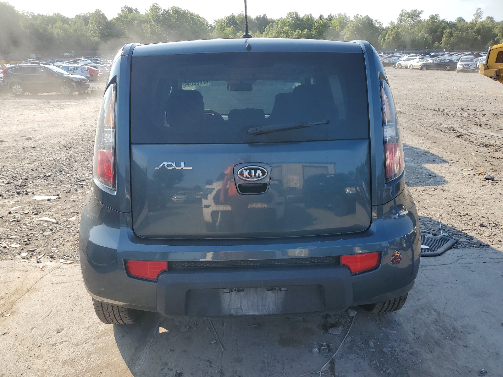 KNDJT2A2XB7206279 2011 Kia Soul +