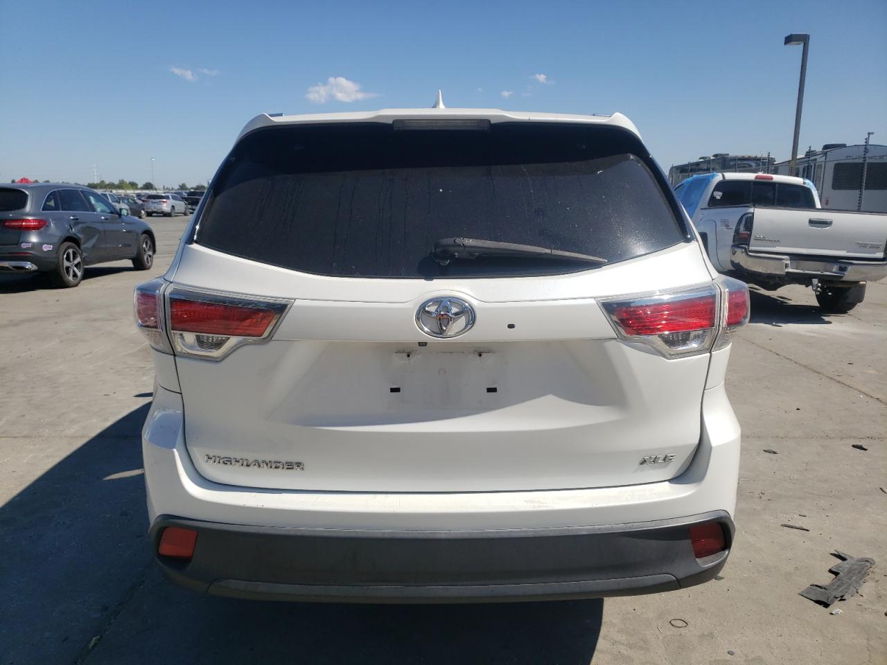 2016 Toyota Highlander Xle VIN: 5TDKKRFH6GS139318 Lot: 63522834