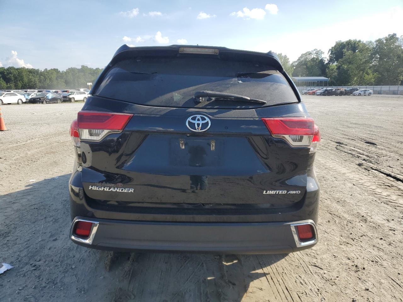 2018 Toyota Highlander Limited VIN: 5TDDZRFH2JS810656 Lot: 62014764