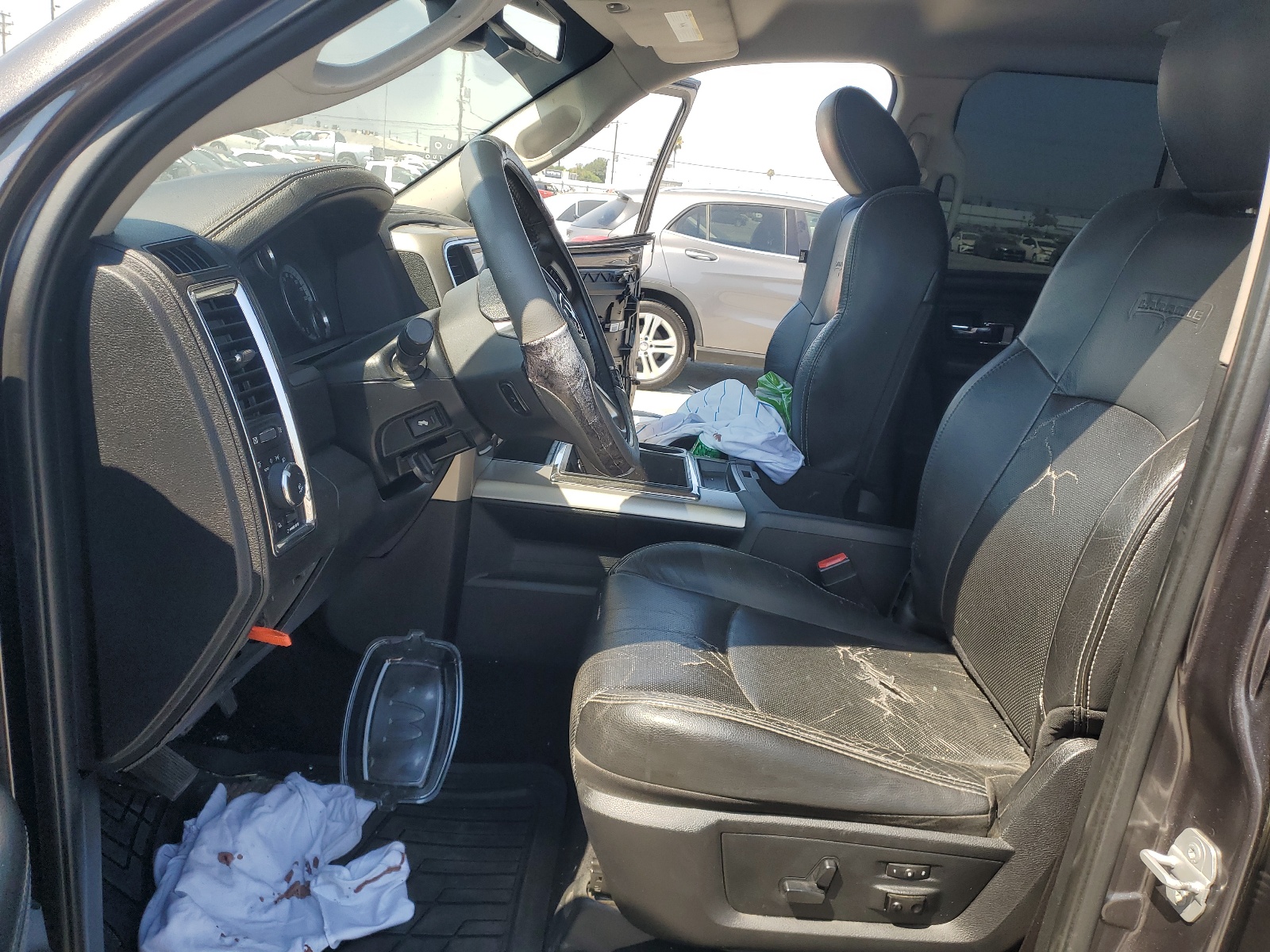 1C6RR6JMXES382493 2014 Ram 1500 Laramie