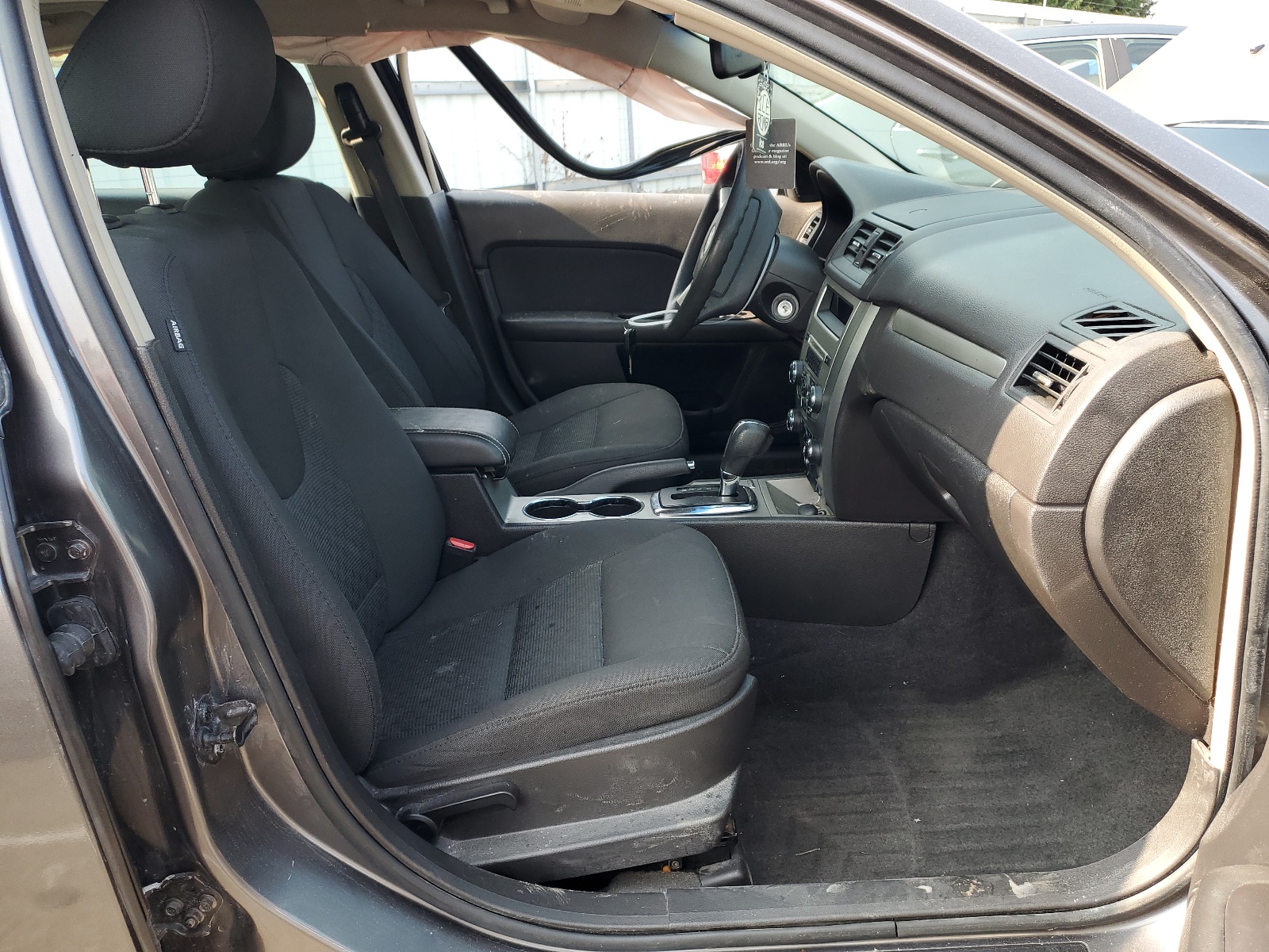 3FAHP0HG9BR177929 2011 Ford Fusion Se