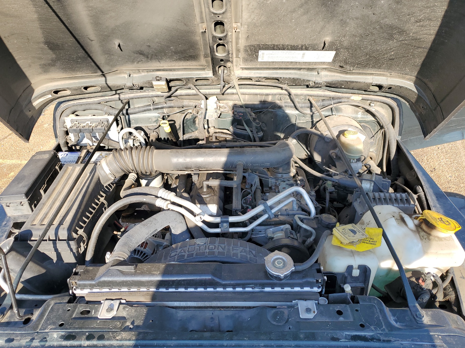 1J4FA59SX3P334955 2003 Jeep Wrangler / Tj Sahara