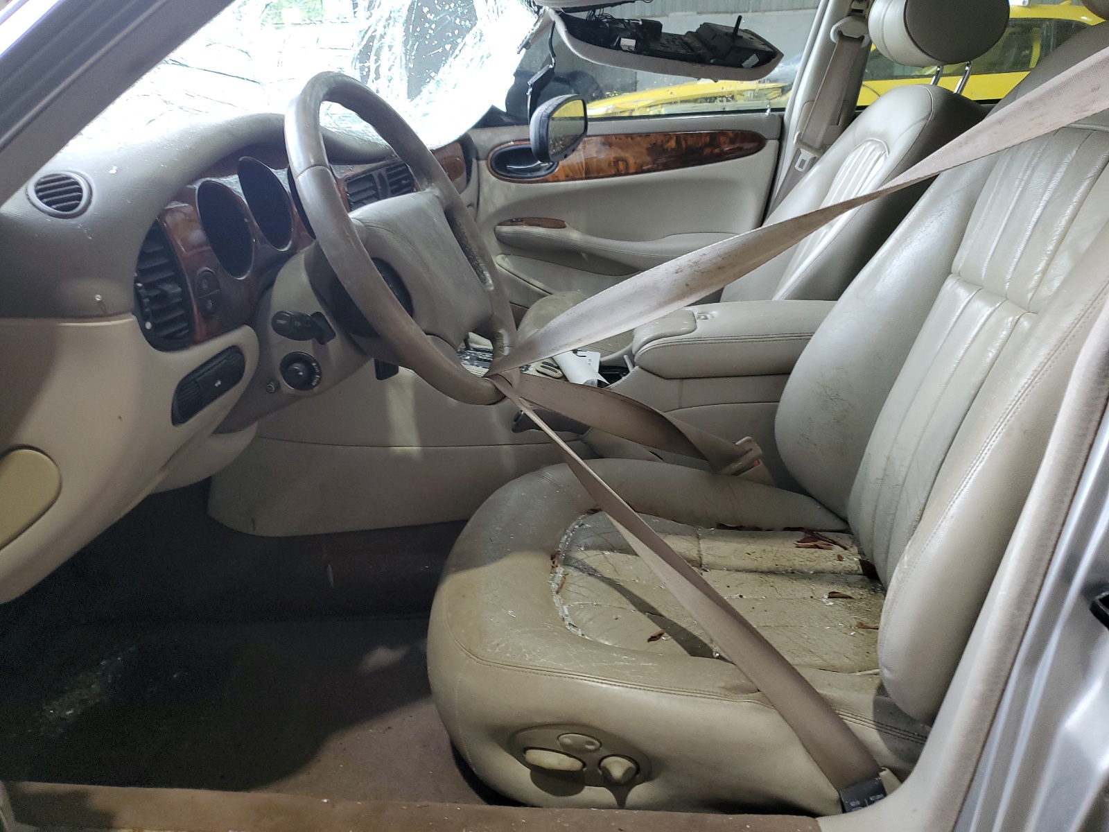 SAJHD6044XC871295 1999 Jaguar Xj8 L