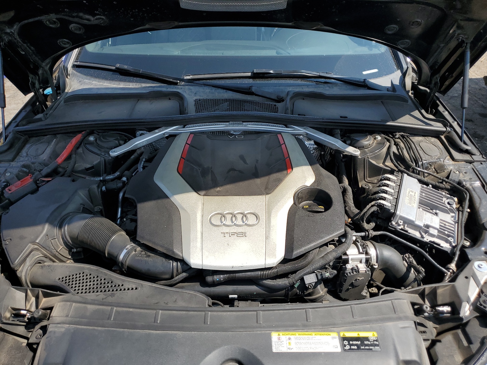 WAUB4AF42JA056141 2018 Audi S4 Premium Plus