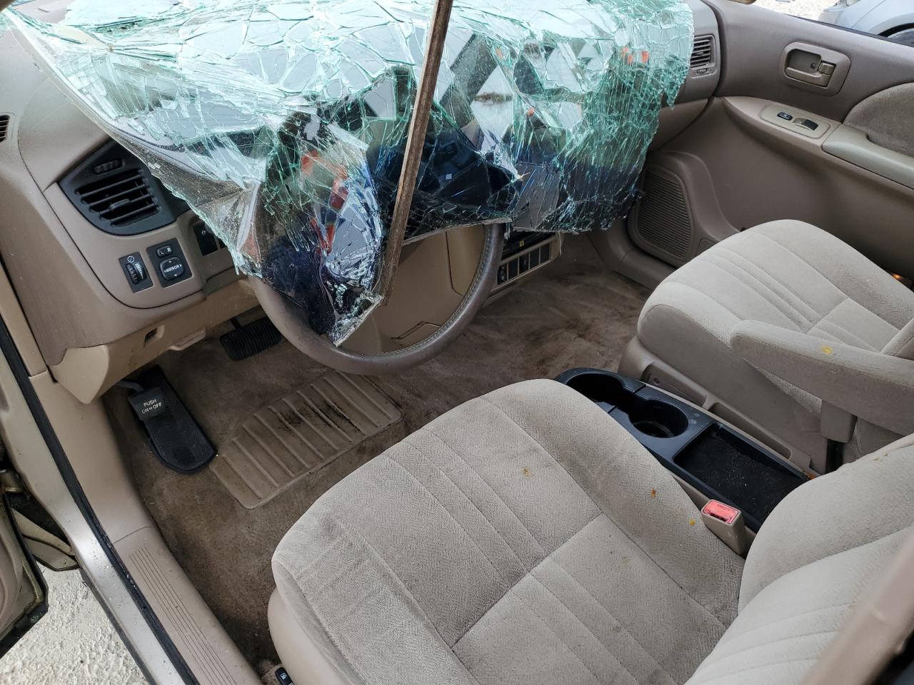 2002 Toyota Sienna Le VIN: 4T3ZF13C82U430262 Lot: 62768544