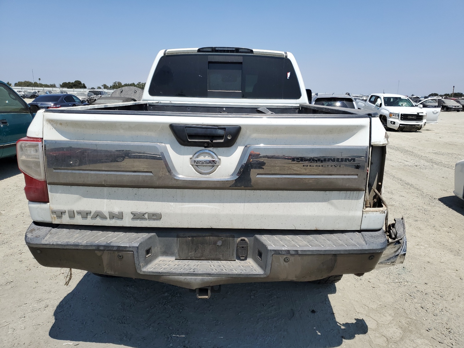 1N6BA1F29GN512709 2016 Nissan Titan Xd Sl