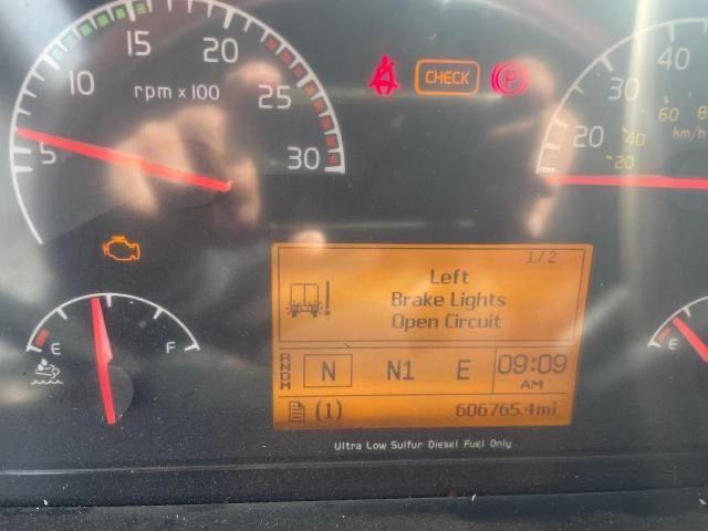 4V4NC9EHXGN956457 2016 Volvo Vn Vnl