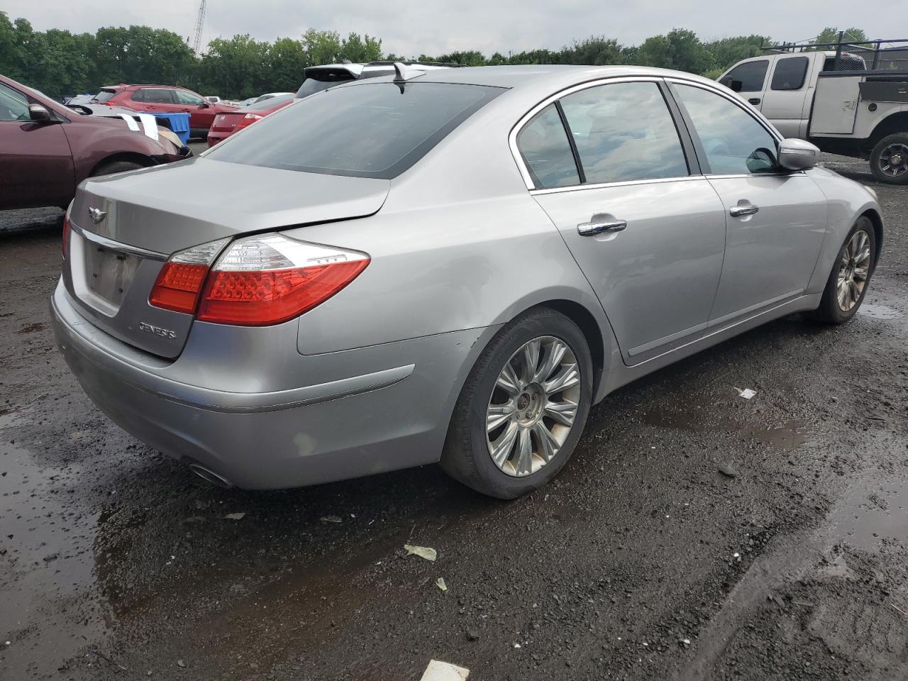 2011 Hyundai Genesis 3.8L VIN: KMHGC4DE5BU140233 Lot: 60199204