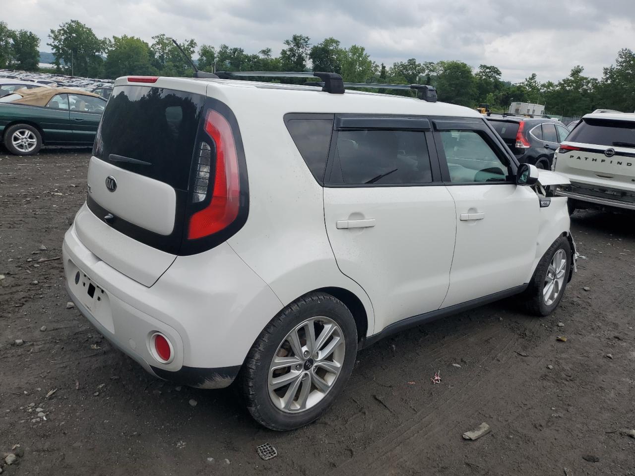 2018 Kia Soul + VIN: KNDJP3A53J7893091 Lot: 63769414