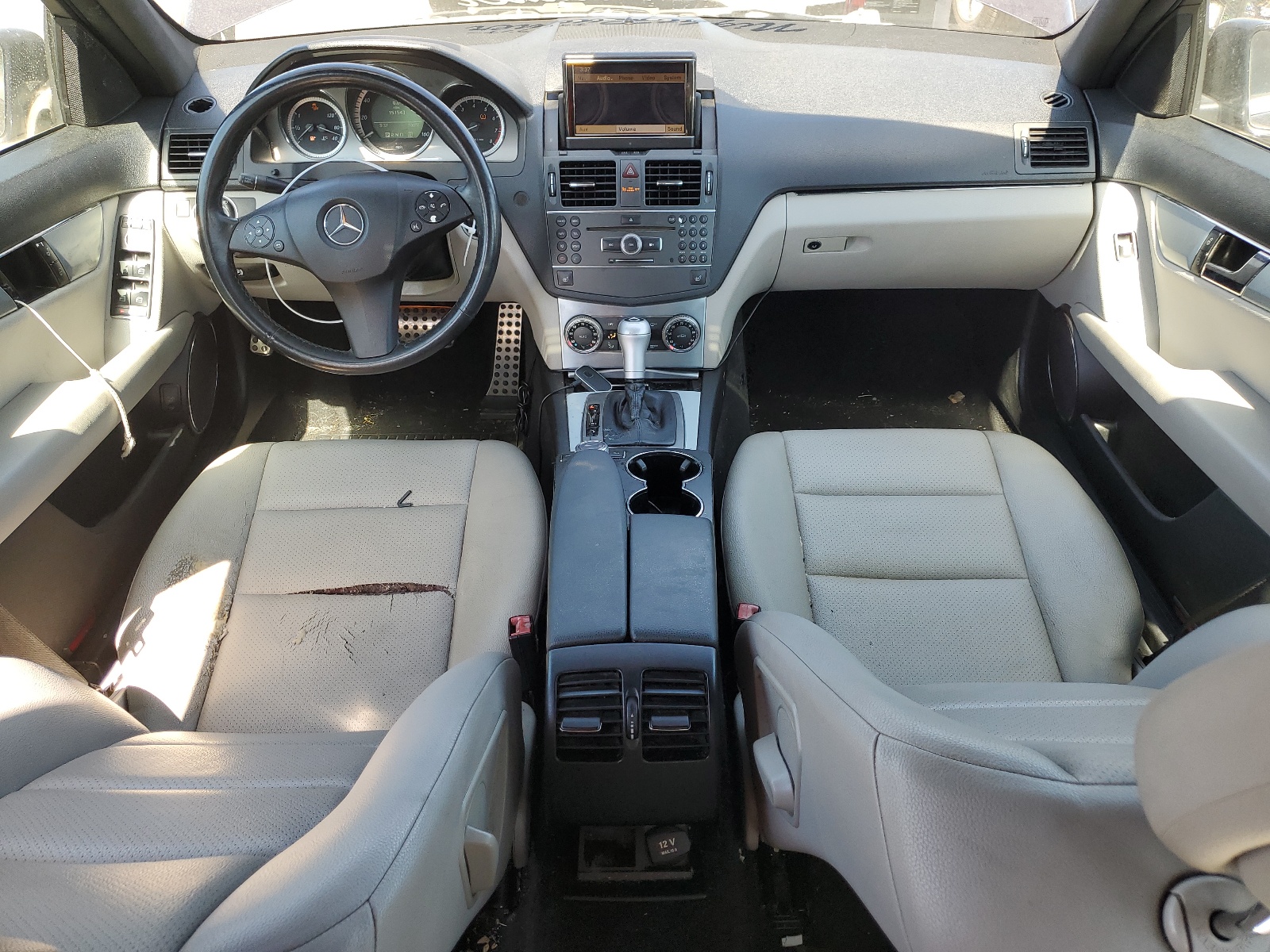 WDDGF5EB8BF632903 2011 Mercedes-Benz C 300