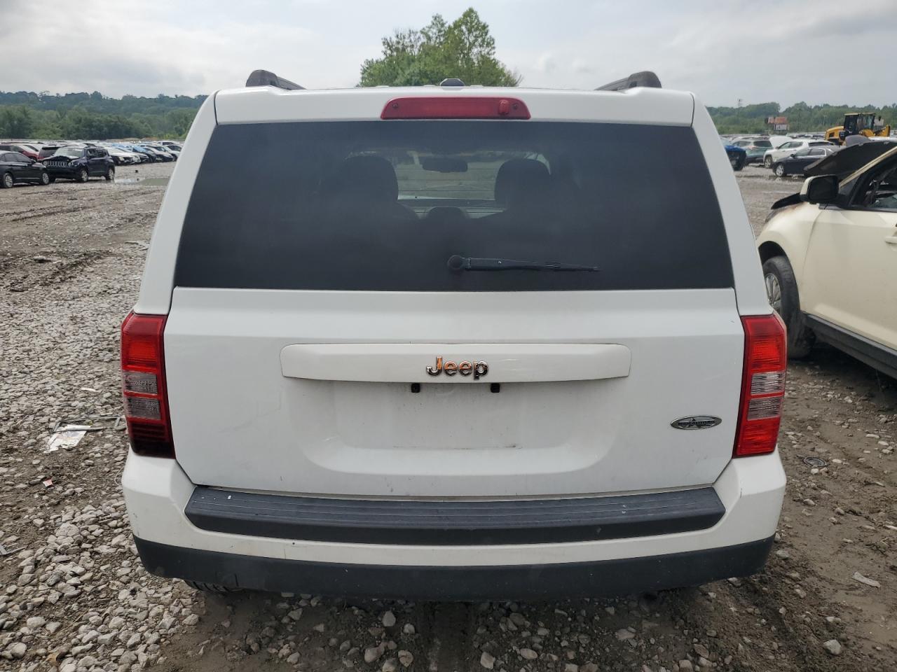 1C4NJPFA1FD246228 2015 Jeep Patriot Latitude