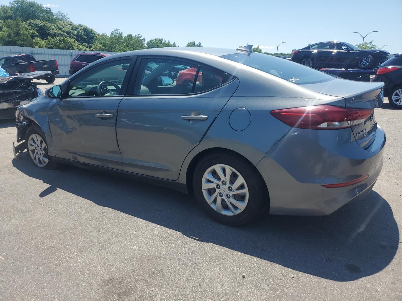 KMHD74LF9HU152802 2017 HYUNDAI ELANTRA - Image 2