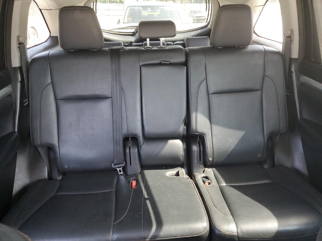 2016 Toyota Highlander Xle VIN: 5TDKKRFH4GS142475 Lot: 64811684