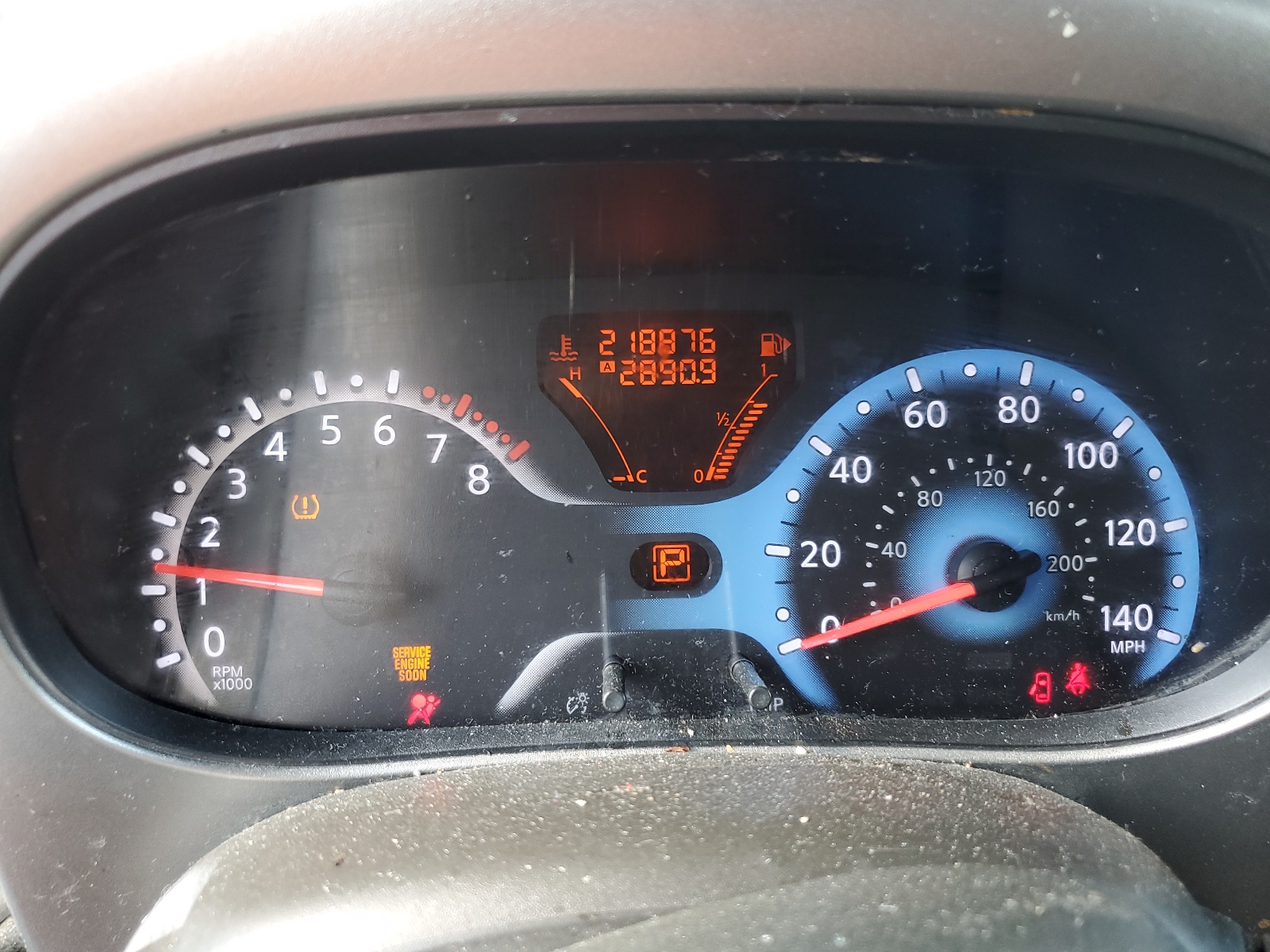 JN8AZ2KR7AT152525 2010 Nissan Cube Base