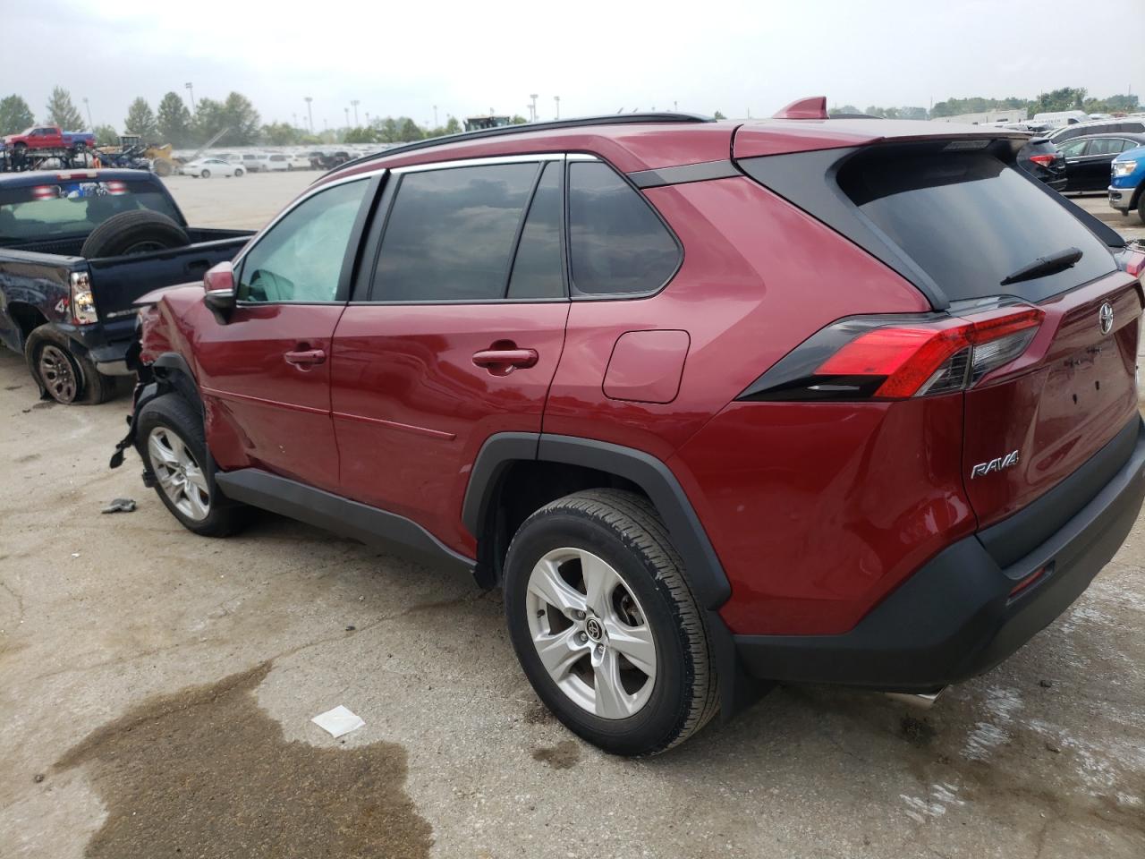 2T3P1RFV9MW187517 2021 TOYOTA RAV 4 - Image 2