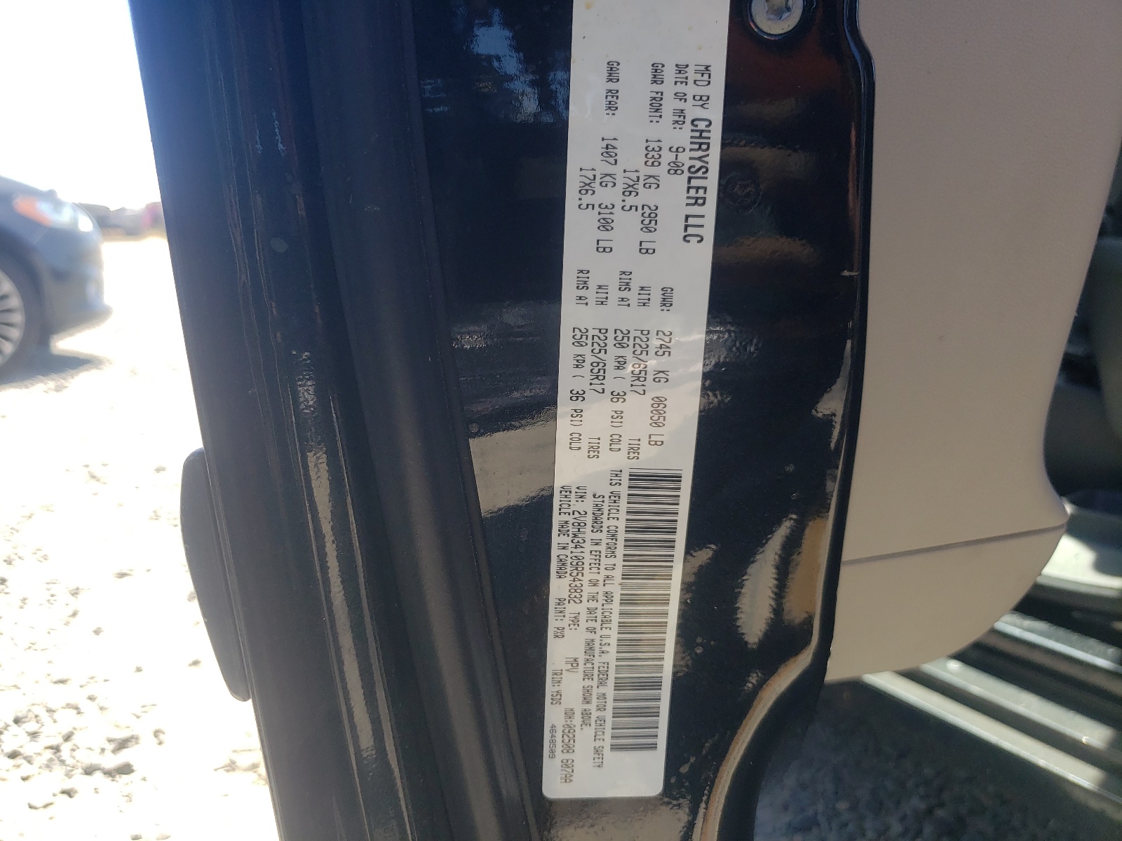 2V8HW34109R543832 2009 Volkswagen Routan Se