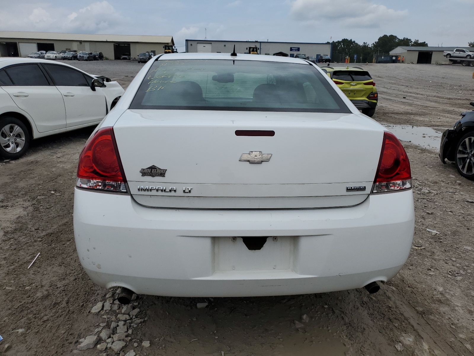2G1WG5E38D1267072 2013 Chevrolet Impala Lt