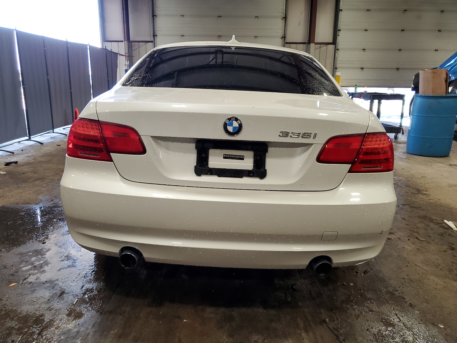 WBAKF9C5XBE619811 2011 BMW 335 Xi