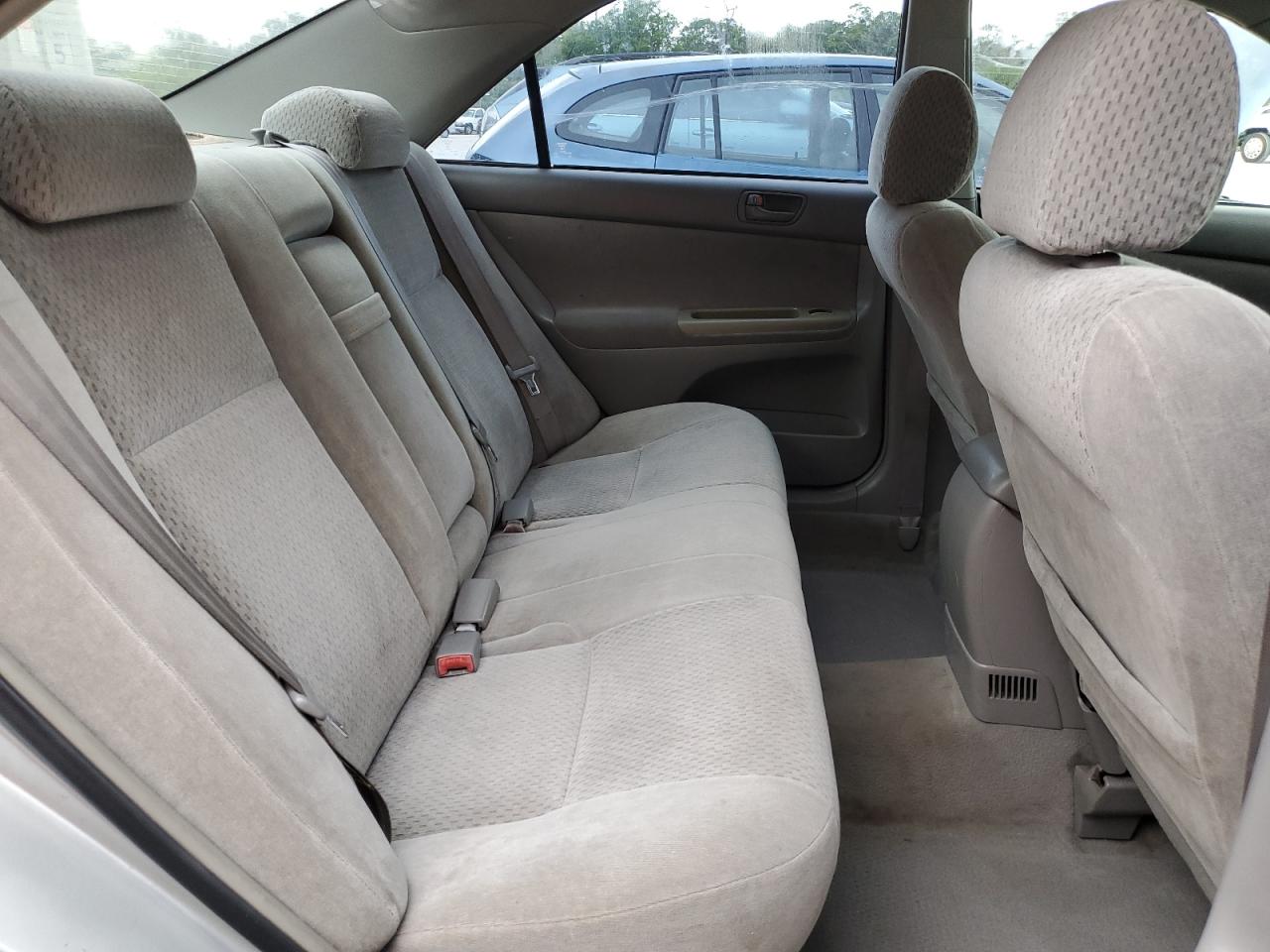 2003 Toyota Camry Le VIN: 4T1BE32K93U704054 Lot: 62876424