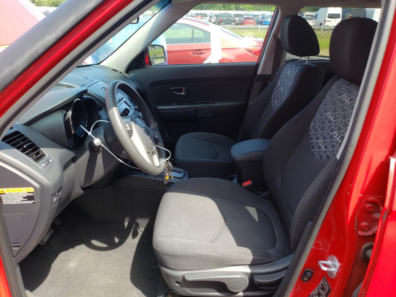 2010 Kia Soul + VIN: KNDJT2A2XA7194813 Lot: 64630574