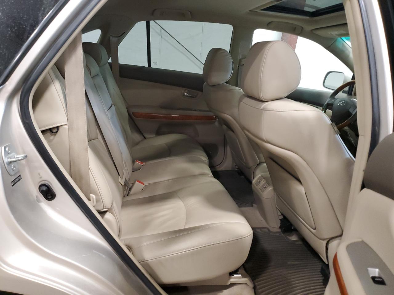 2007 Lexus Rx 350 VIN: 2T2HK31U87C004972 Lot: 62492724