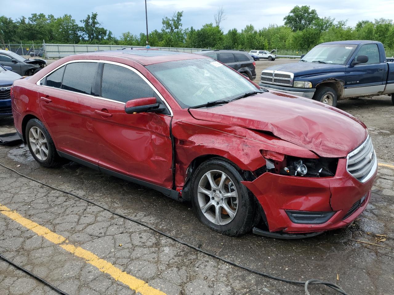 2014 Ford Taurus - Image 4