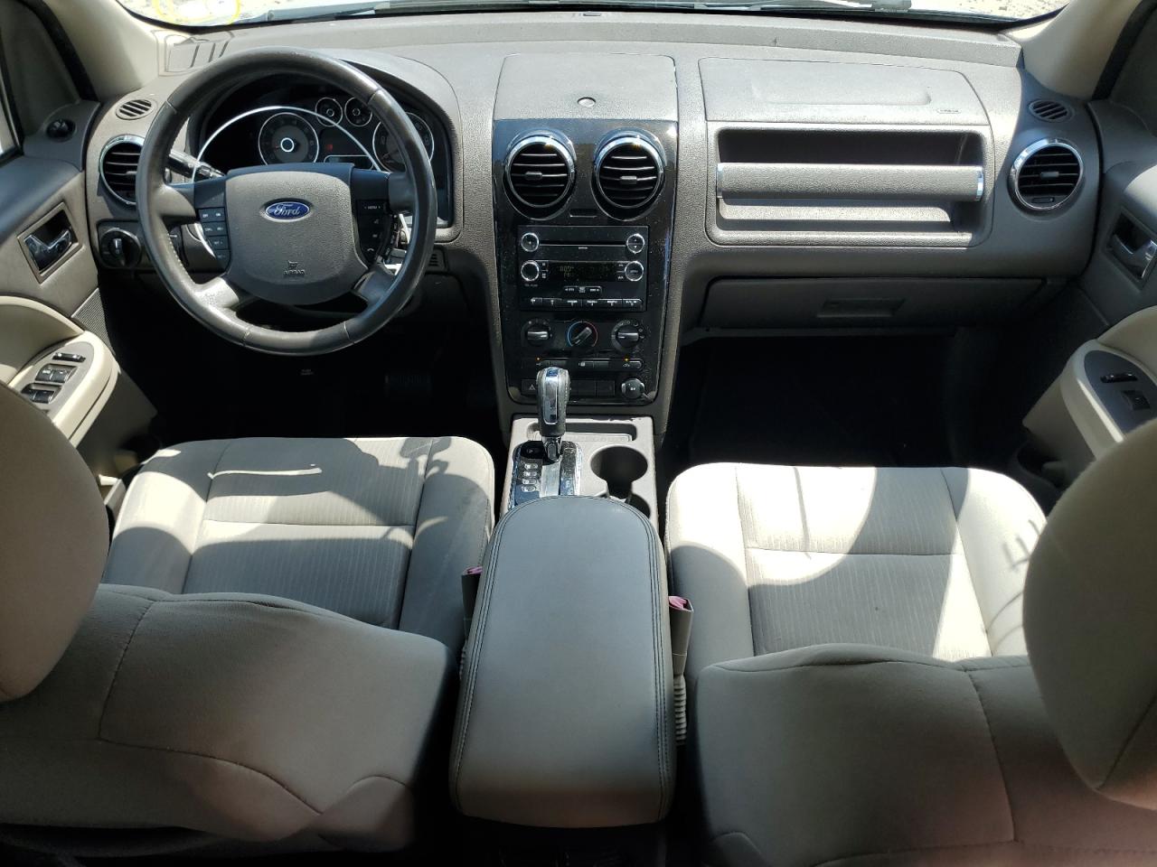 2008 Ford Taurus X Sel VIN: 1FMDK02W18GA42592 Lot: 62226984