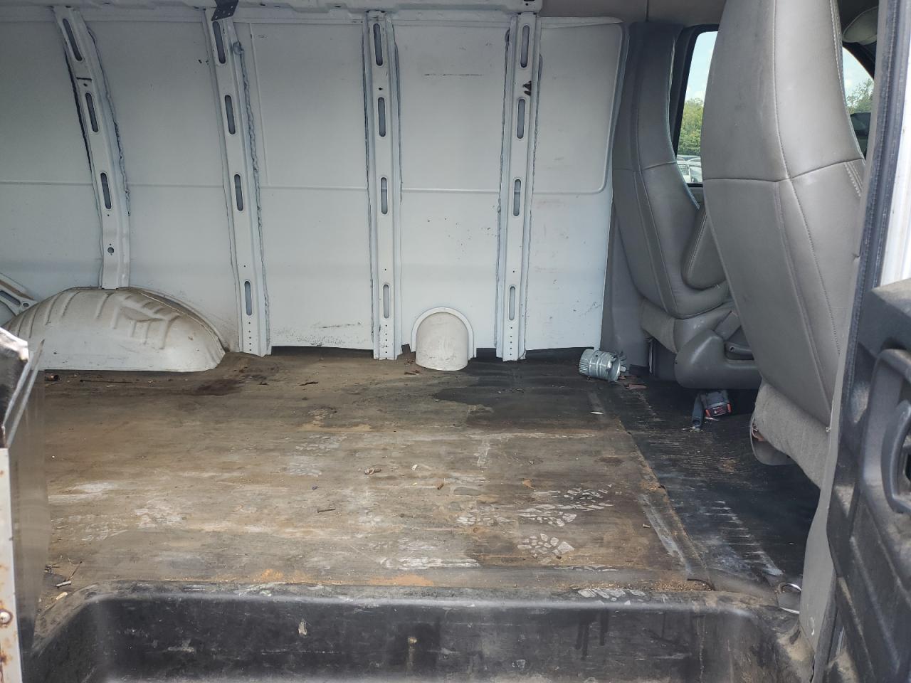 2016 Chevrolet Express G2500 VIN: 1GCWGAFGXG1162304 Lot: 65344854