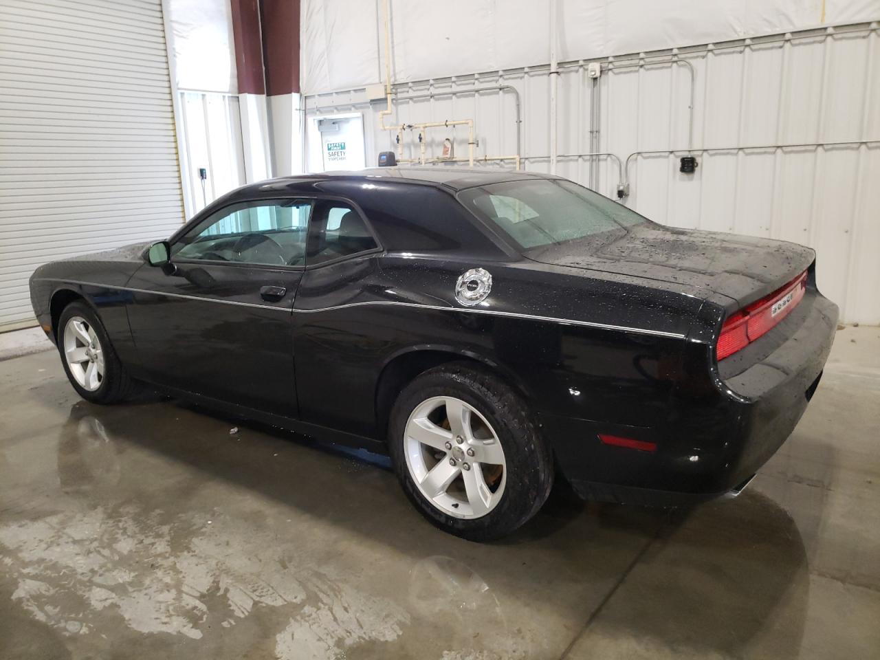 2011 Dodge Challenger - Image 2
