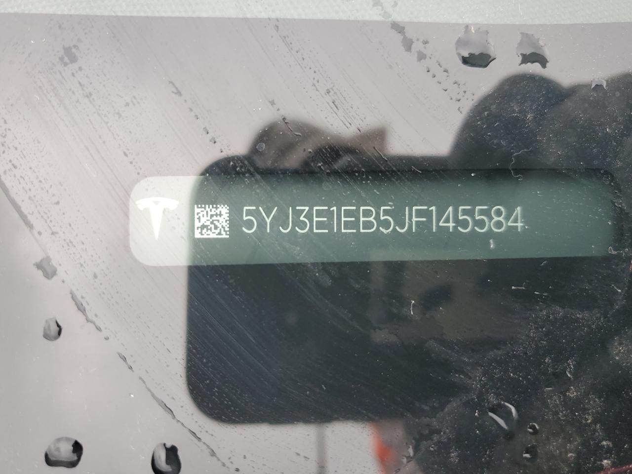 5YJ3E1EB5JF145584 2018 Tesla Model 3