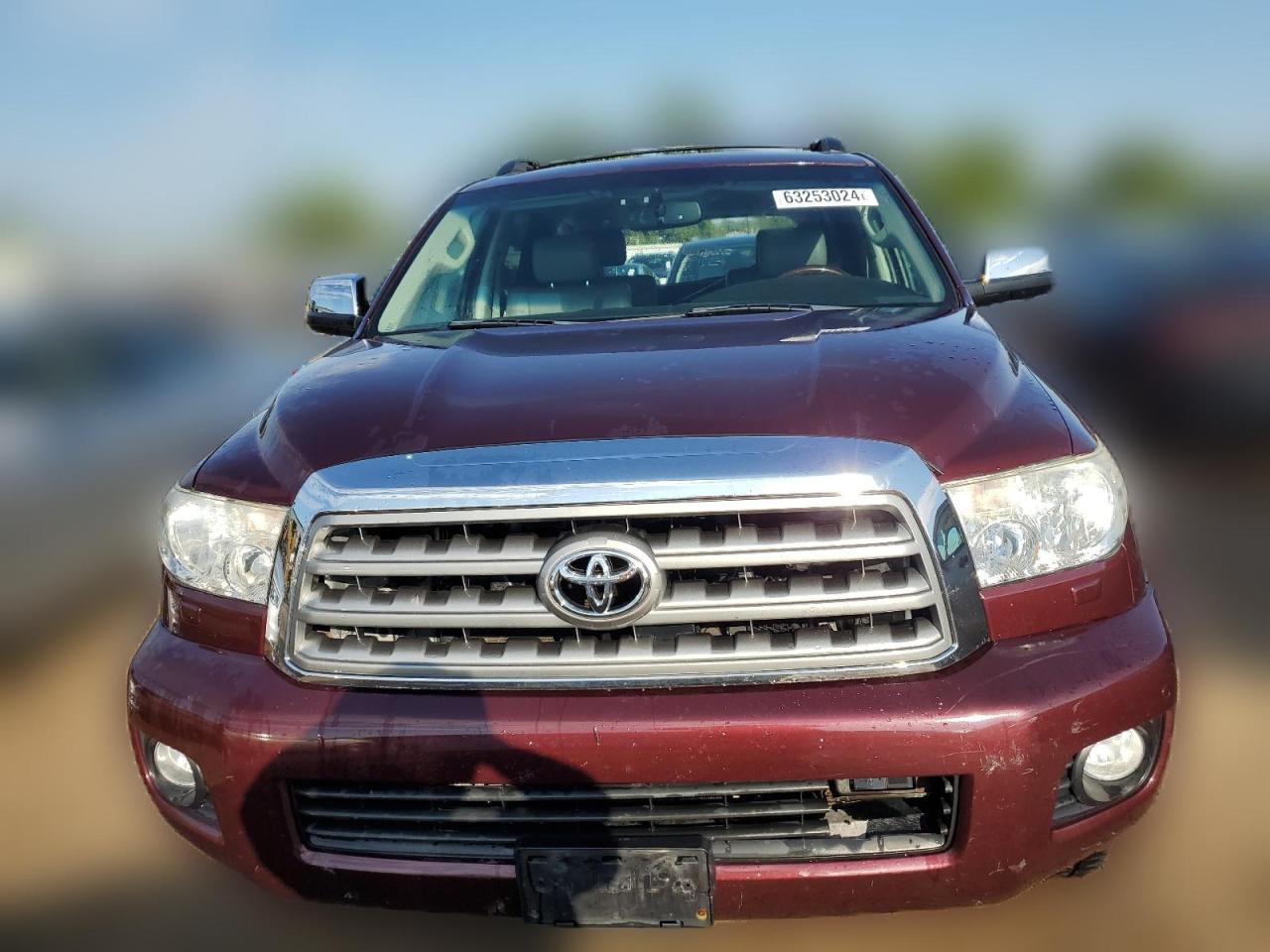 2011 Toyota Sequoia Platinum VIN: 5TDDW5G15BS050727 Lot: 63253024