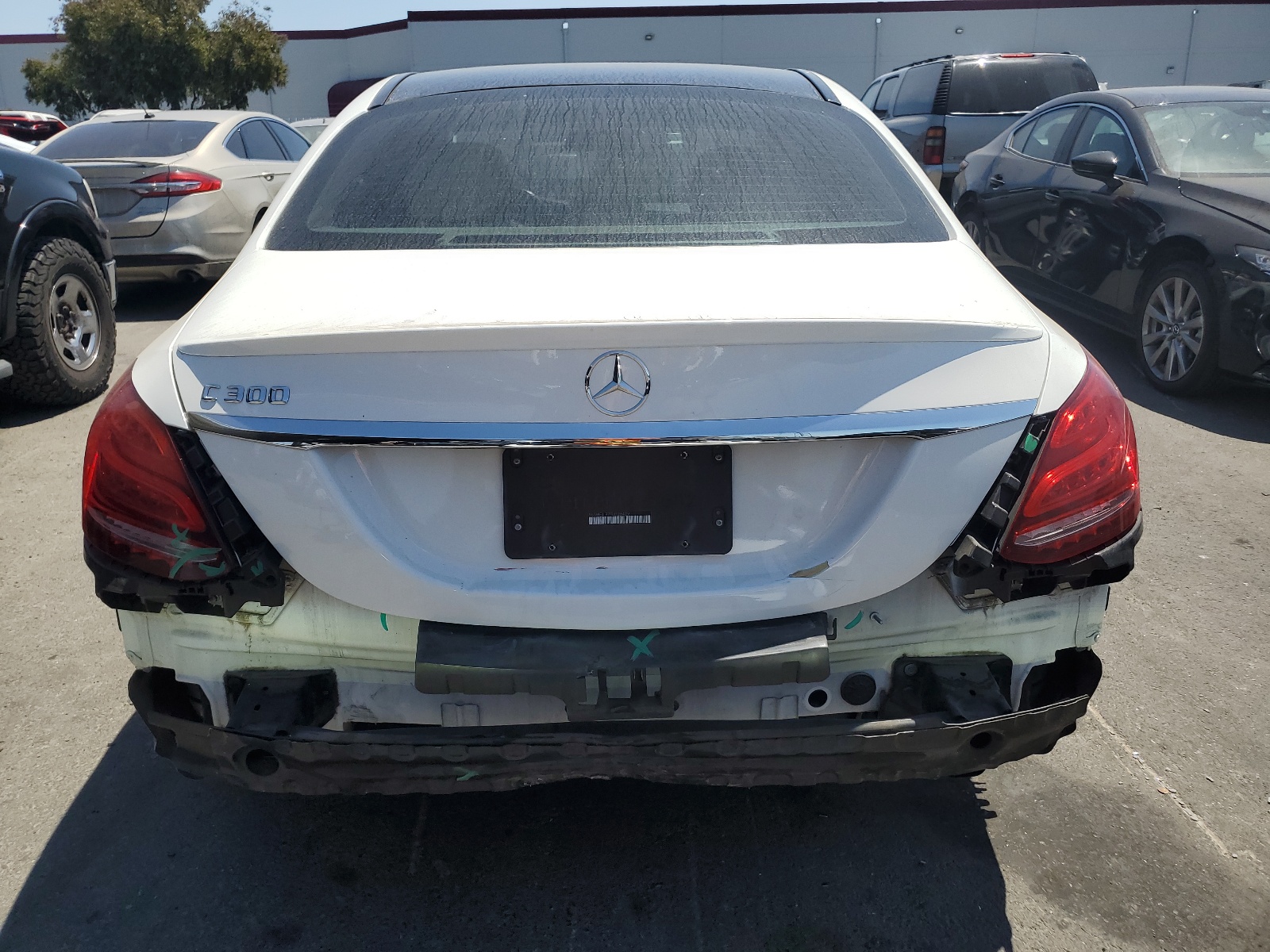 55SWF4JB7GU126429 2016 Mercedes-Benz C 300