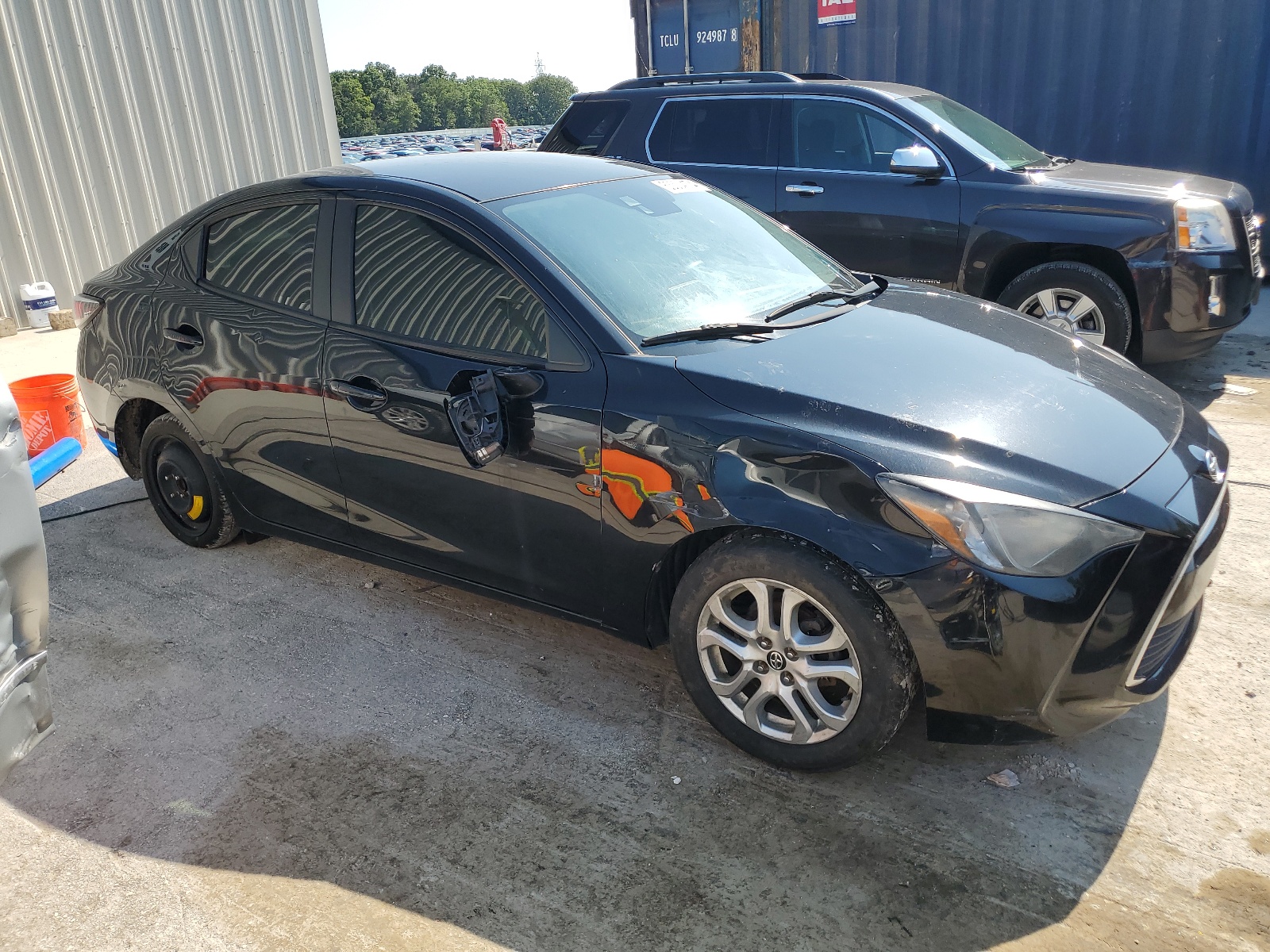 2016 Toyota Scion Ia vin: 3MYDLBZV9GY105558