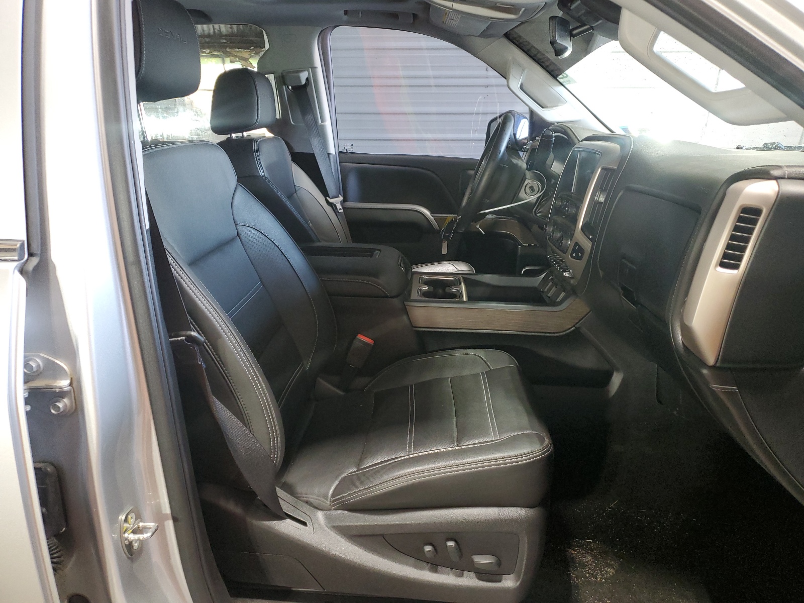 1GT42YEY2JF103105 2018 GMC Sierra K3500 Denali