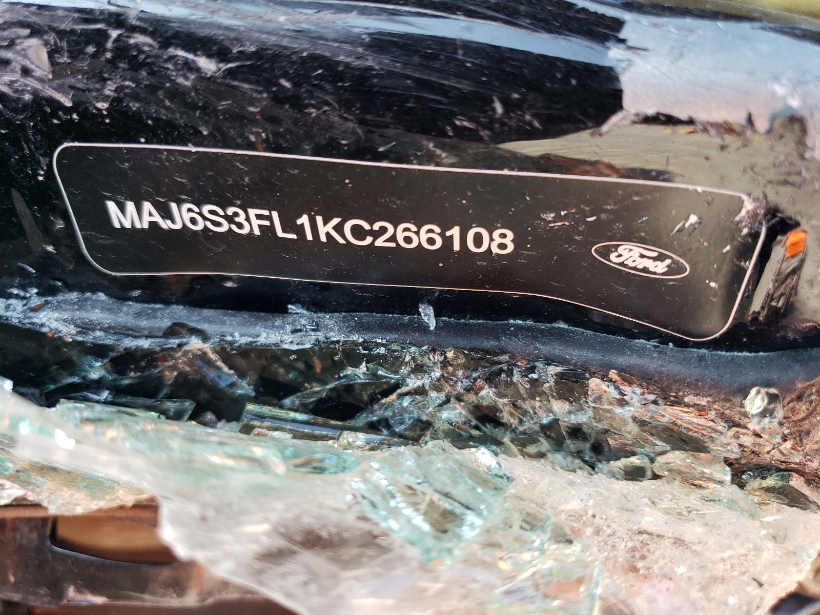 MAJ6S3FL1KC266108 2019 Ford Ecosport S