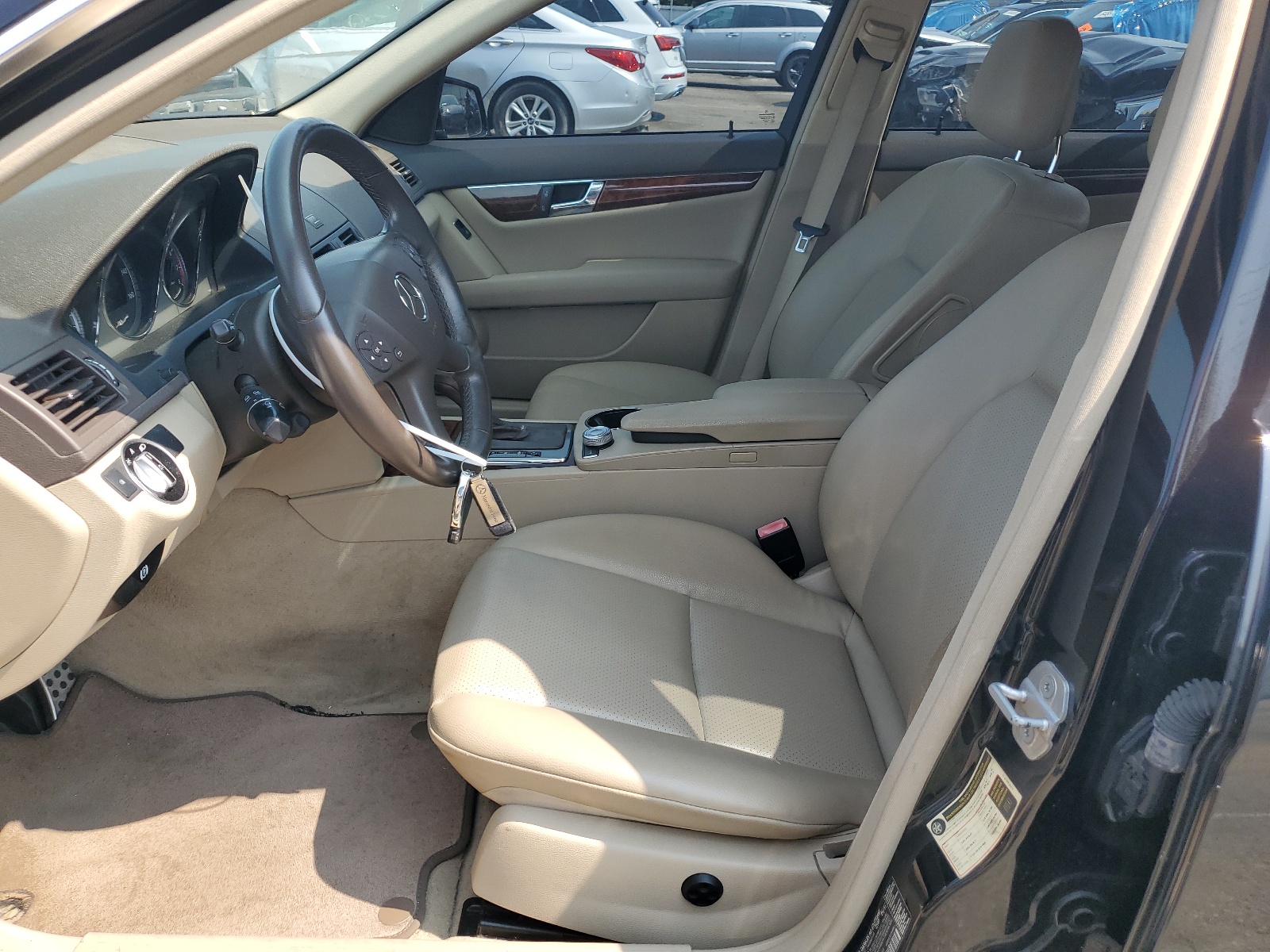 WDDGF8BB6BR163136 2011 Mercedes-Benz C 300 4Matic