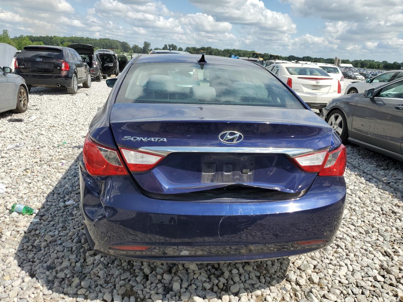 5NPEB4AC4BH279975 2011 Hyundai Sonata Gls