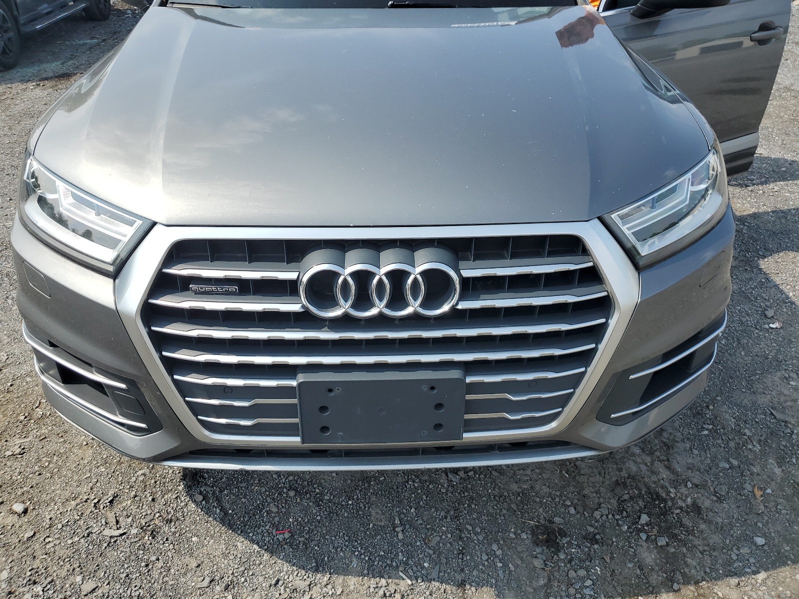 WA1LAAF71HD028232 2017 Audi Q7 Premium Plus